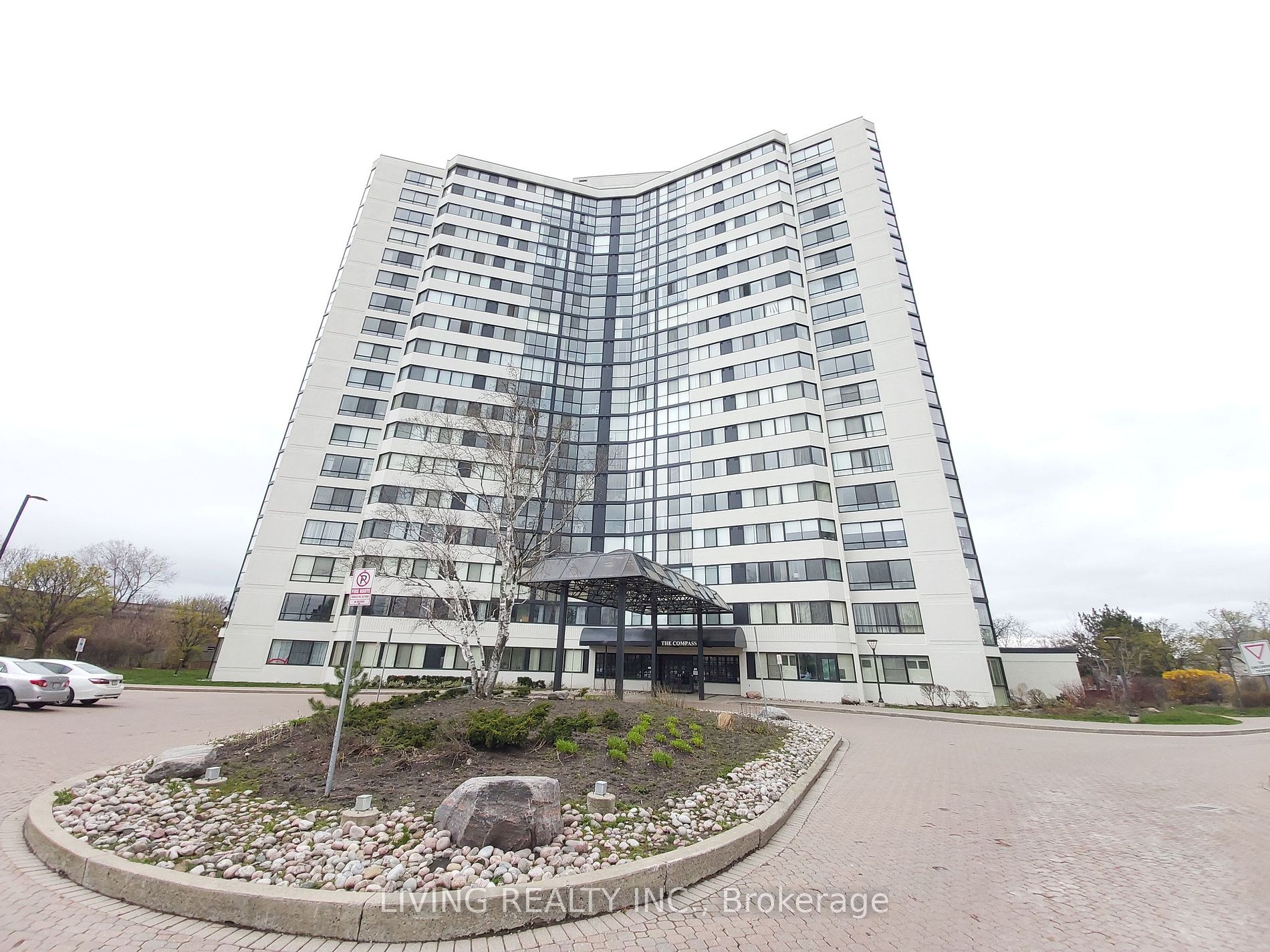 Photo of `+ vals.alt + `
