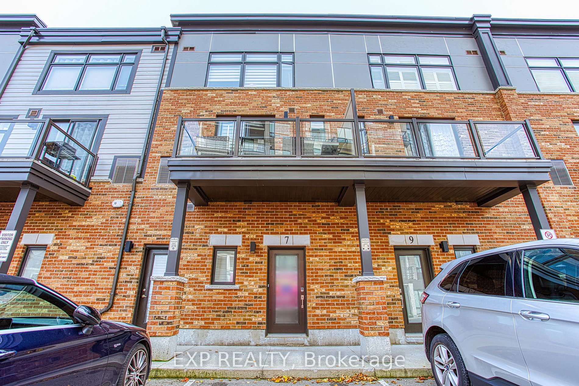 Photo of `+ vals.alt + `