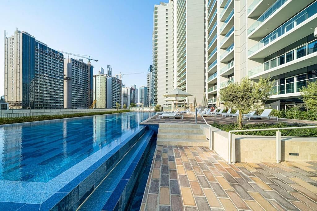 57PM+Q5H - Business Bay - Dubai - United Arab Emirates ; MLS ID: 601