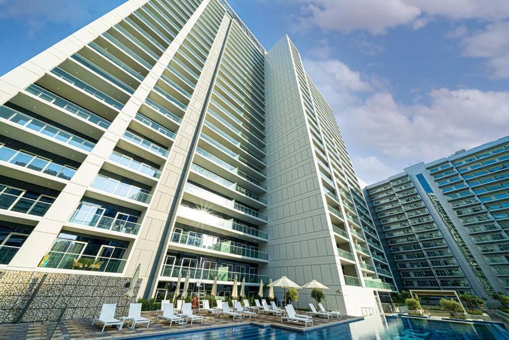 57PM+Q5H - Business Bay - Dubai - United Arab Emirates ; MLS ID: 601