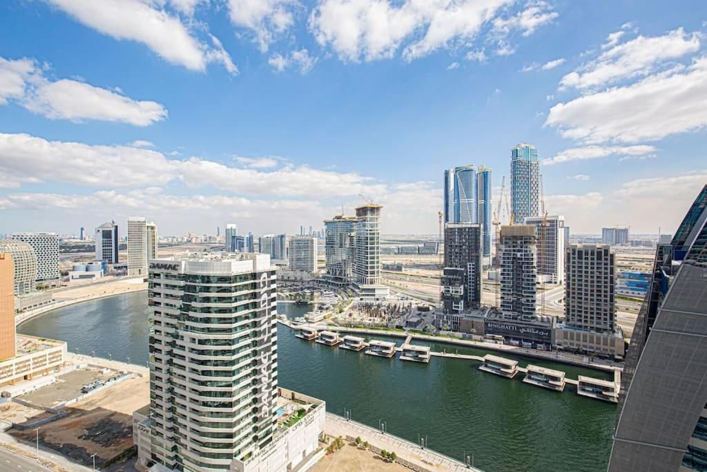 57PM+Q5H - Business Bay - Dubai - United Arab Emirates ; MLS ID: 601